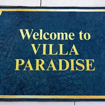 Villa Paradise *